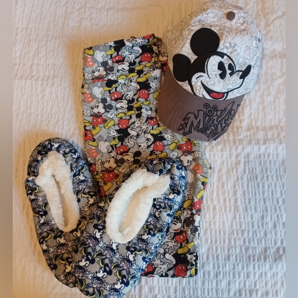 Disney Mickey  LuLaRoe Leggings One Size, Mickey Mouse Hat and  Slippers